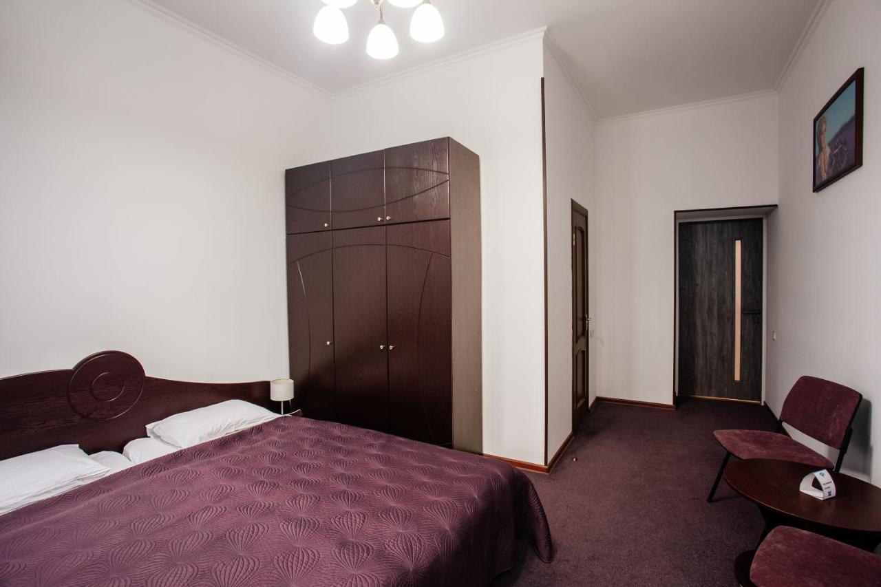 Discovery Hotel Lviv Extérieur photo
