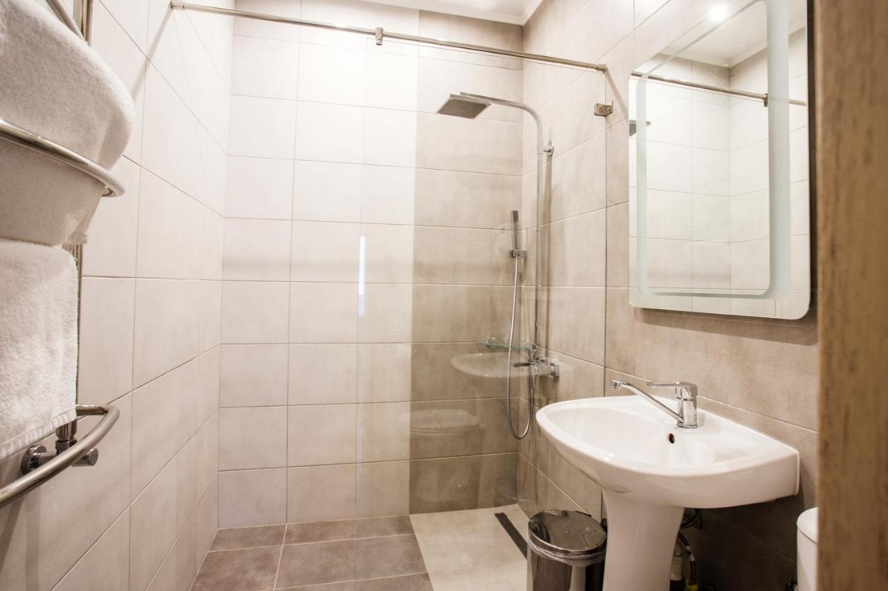 Discovery Hotel Lviv Extérieur photo